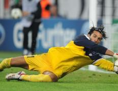 欧文刷新里程碑，洛杉矶湖人常规赛力克俄克拉荷马城雷霆，晋级概率达57％的简单介绍