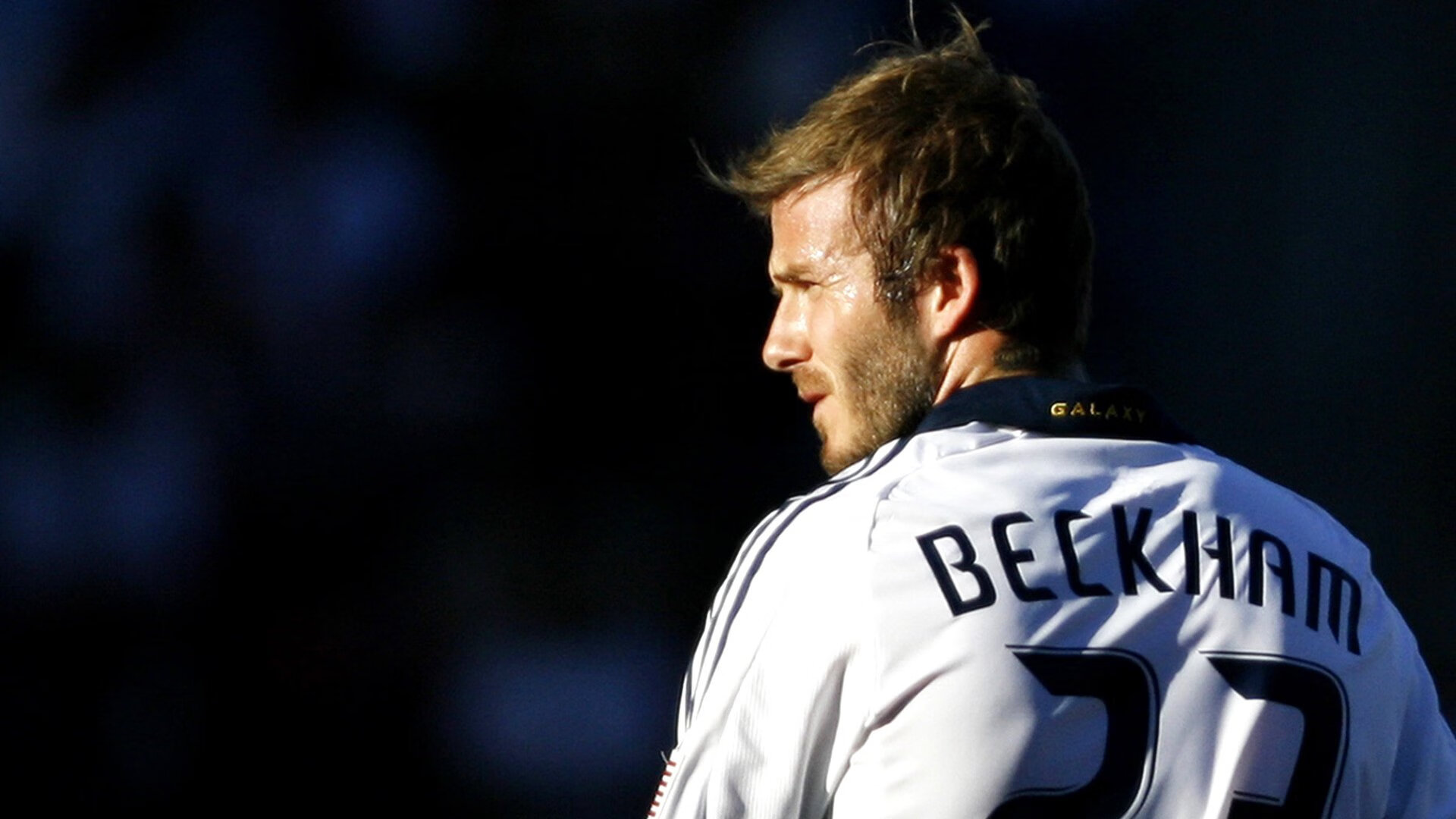 东契奇重要时刻反败为胜，MAD带队取胜！赛场气氛高涨