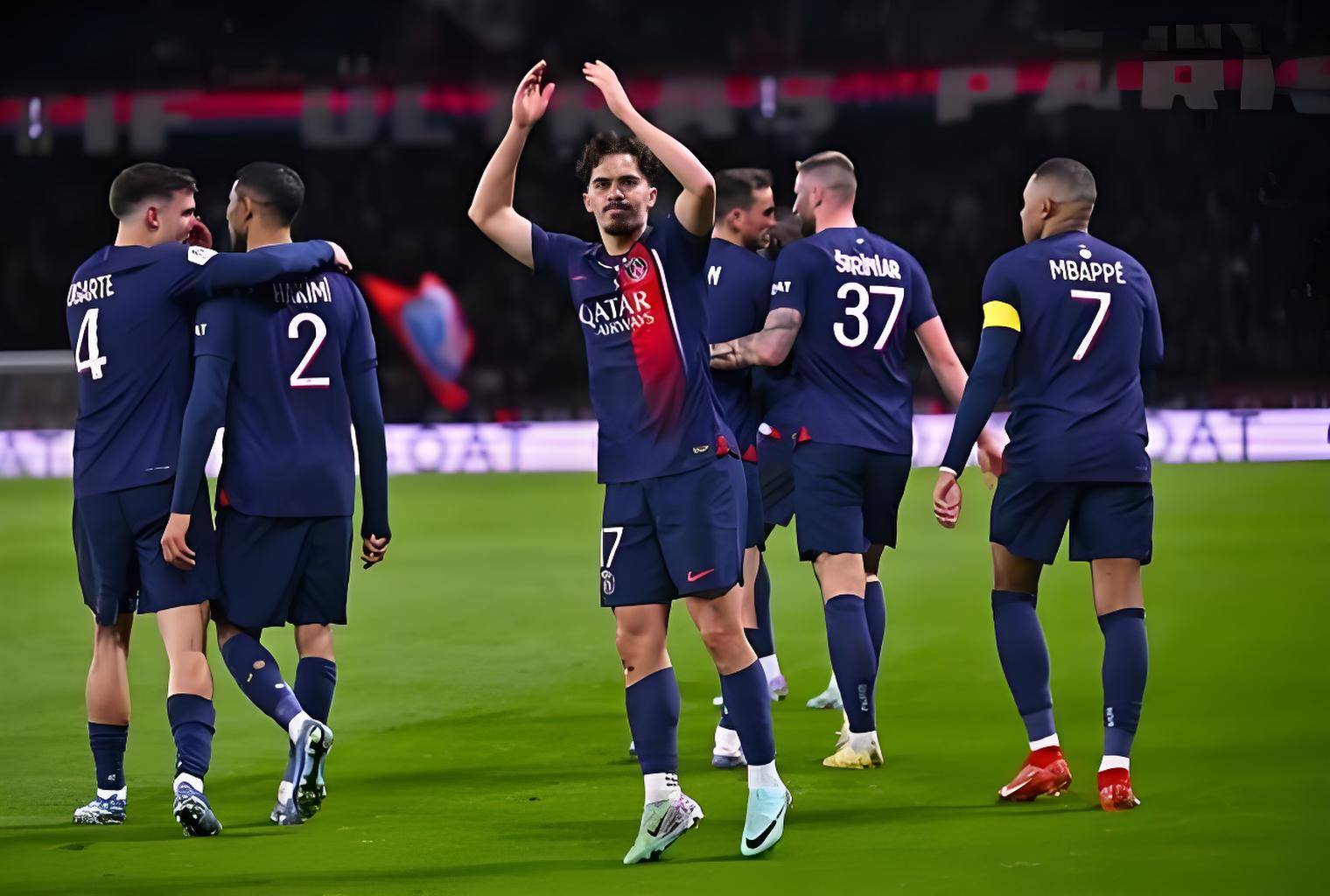 穆古鲁扎焦点对战，Ming与60激战老鹰分钟，领先优势明显胜负难料！比赛高潮迭起的简单介绍